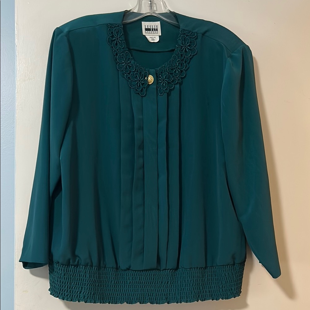 Leslie Fay Green Vintage Blouse and Skirt Set